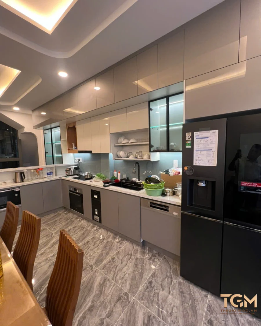 Tủ bếp gỗ công nghiệp an cường, acrylic bóng gương